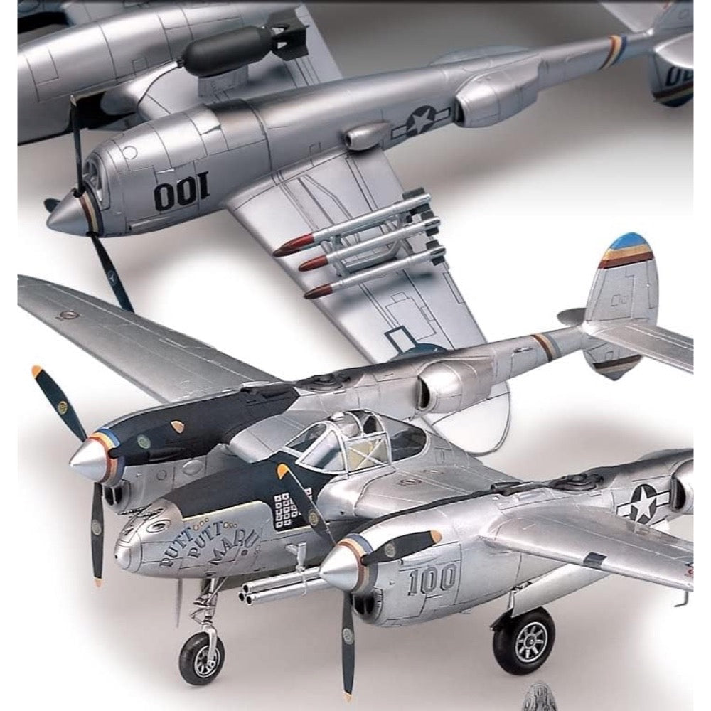 Academy 12282 1/48 P-38 Combination Version Lightning