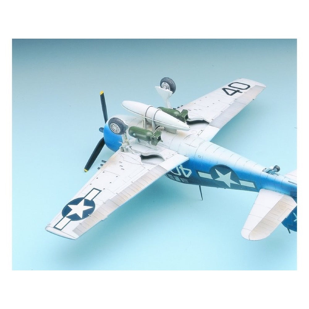 Academy 12481 1/72 F6F-3/5 Hellcat