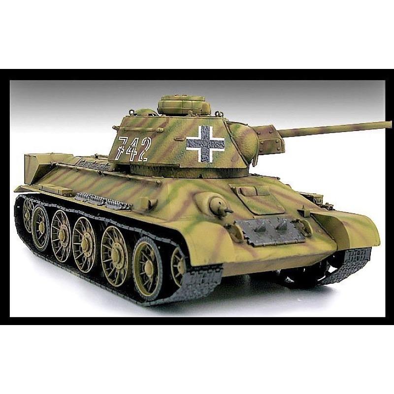 Academy 13502 1/35 German T-34/76 747 (R)