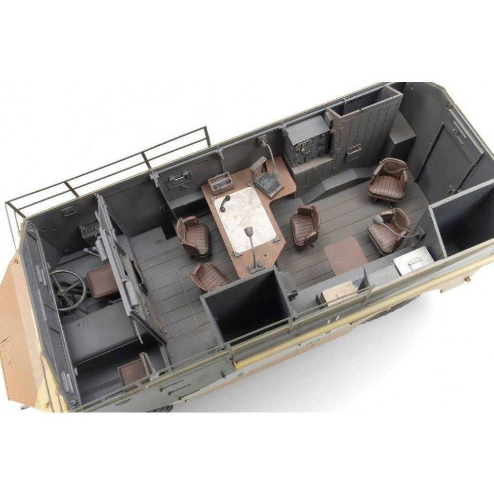 AFV 35235 1/35 AEC Armoured Command Vehicle (German,North Africa)