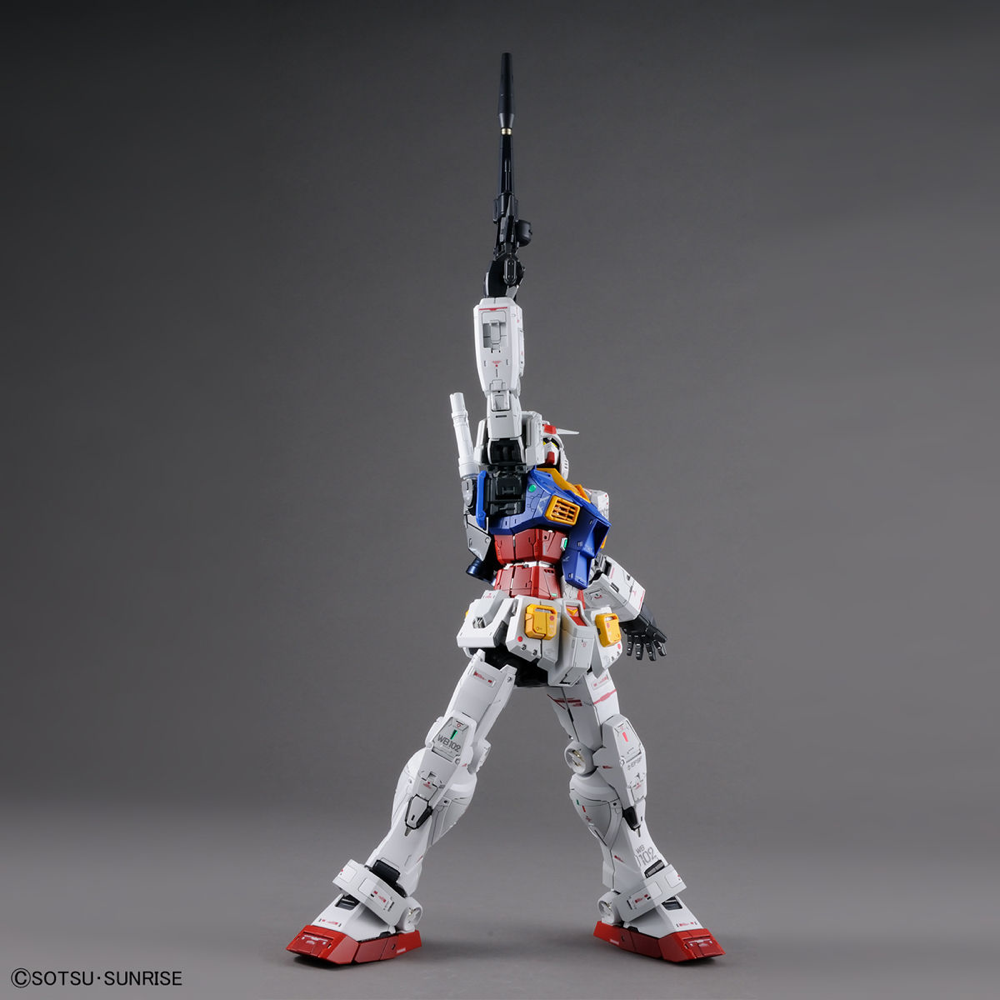 Bandai 5060765 PG Unleashed 1/60 RX-78-2 Gundam 0079