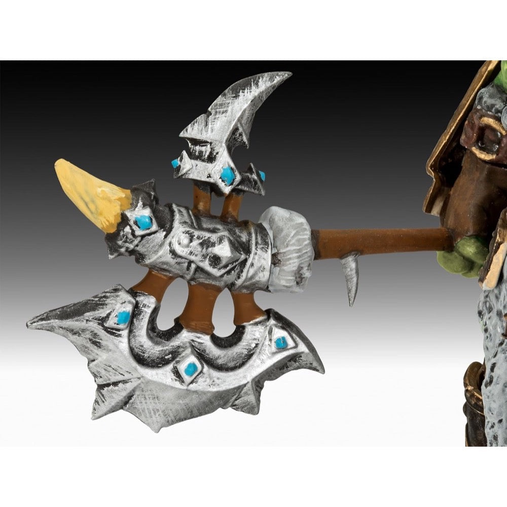 Revell 03516 1/16 World of Warcraft The Orc Thrall