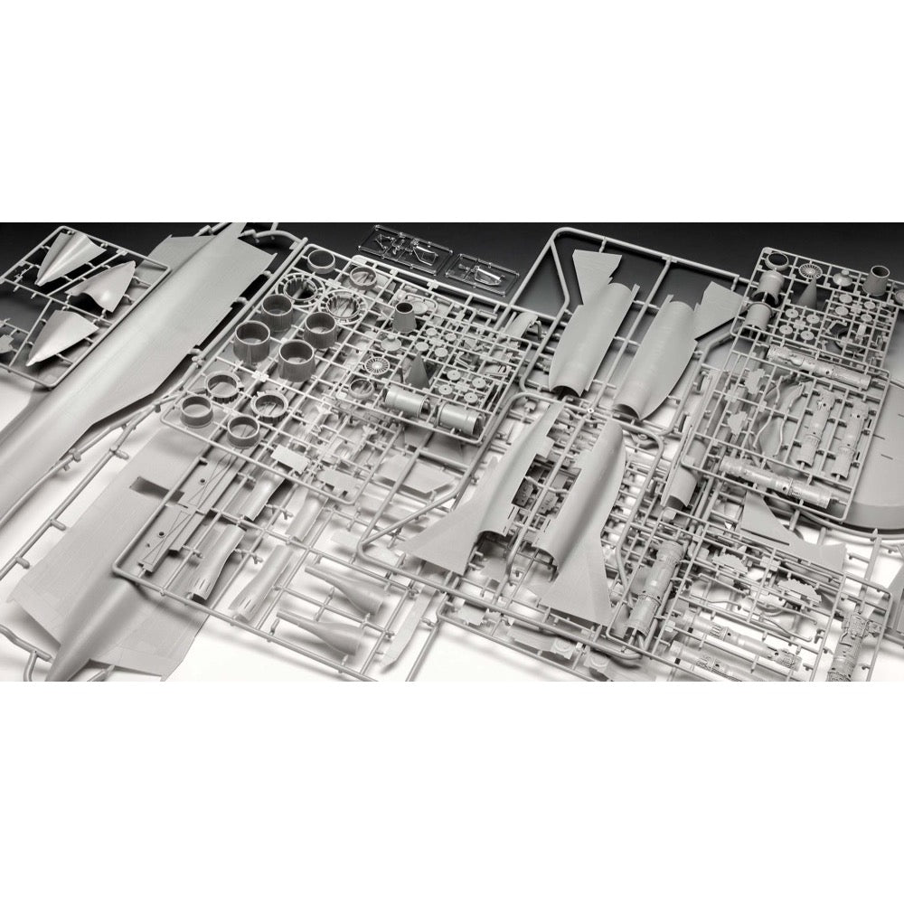 Revell 04967 1/48 SR-71 Blackbird