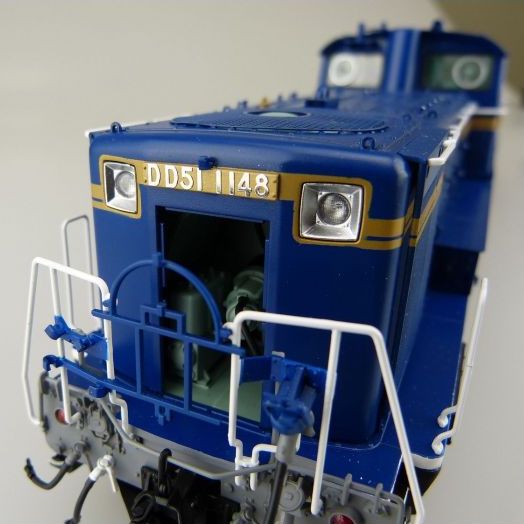 Aoshima A001000 1/45 Diesel Locomotive DD51 Limited Express Hokutosei
