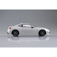 Aoshima A005418 1/32 Toyota 86 Crystal White Pearl Snap Kit