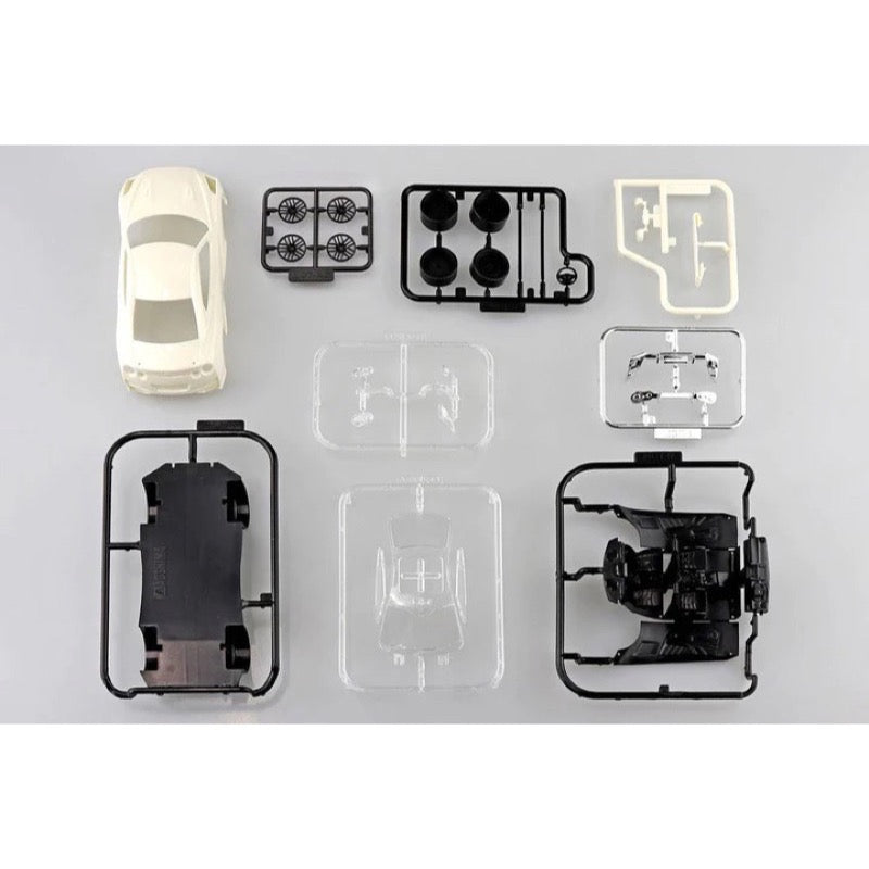 Aoshima A005639 1/32 Nissan GT-R Brilliant White Pearl