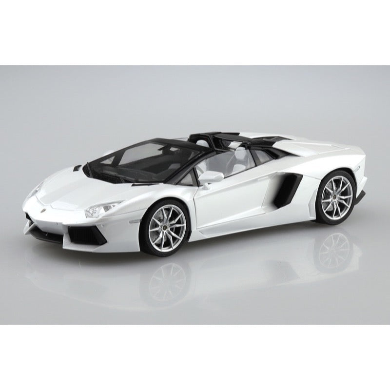 Aoshima A005866 1/24 Lamborghini Aventador Roadster 2012