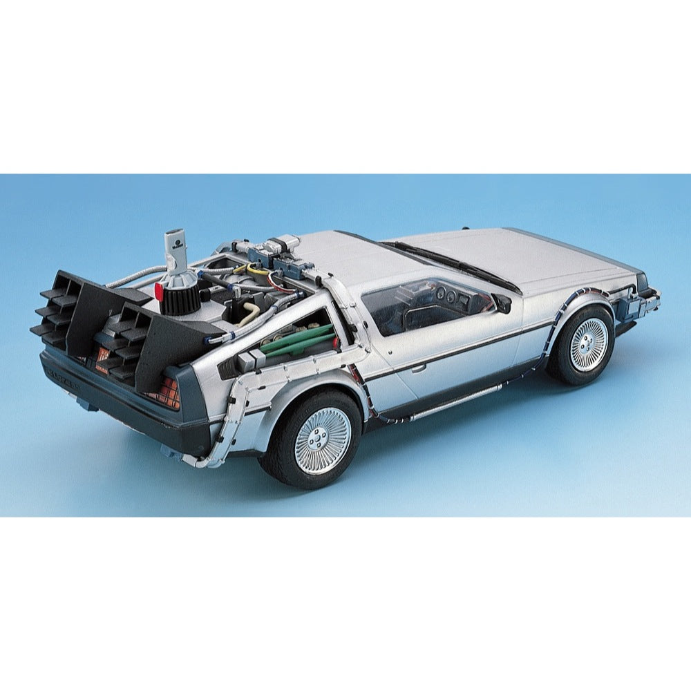 Aoshima A005917 1/24 Back To The Future Delorean From Part II
