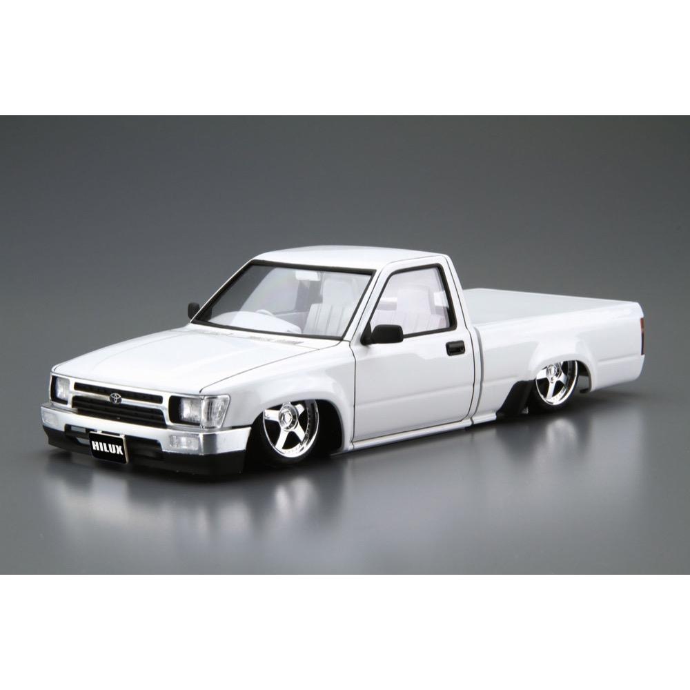 Aoshima A005949 1/24 RN80 Hilux Custom 1985 Toyota