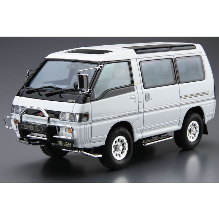 Aoshima A006139 1/24 Mitsubishi P35W Delica Star Wagon 1991