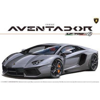 Aoshima 006202 1/24 2011 Lamborghini Aventador Gunmetallic Pre-painted Plastic Model Kit