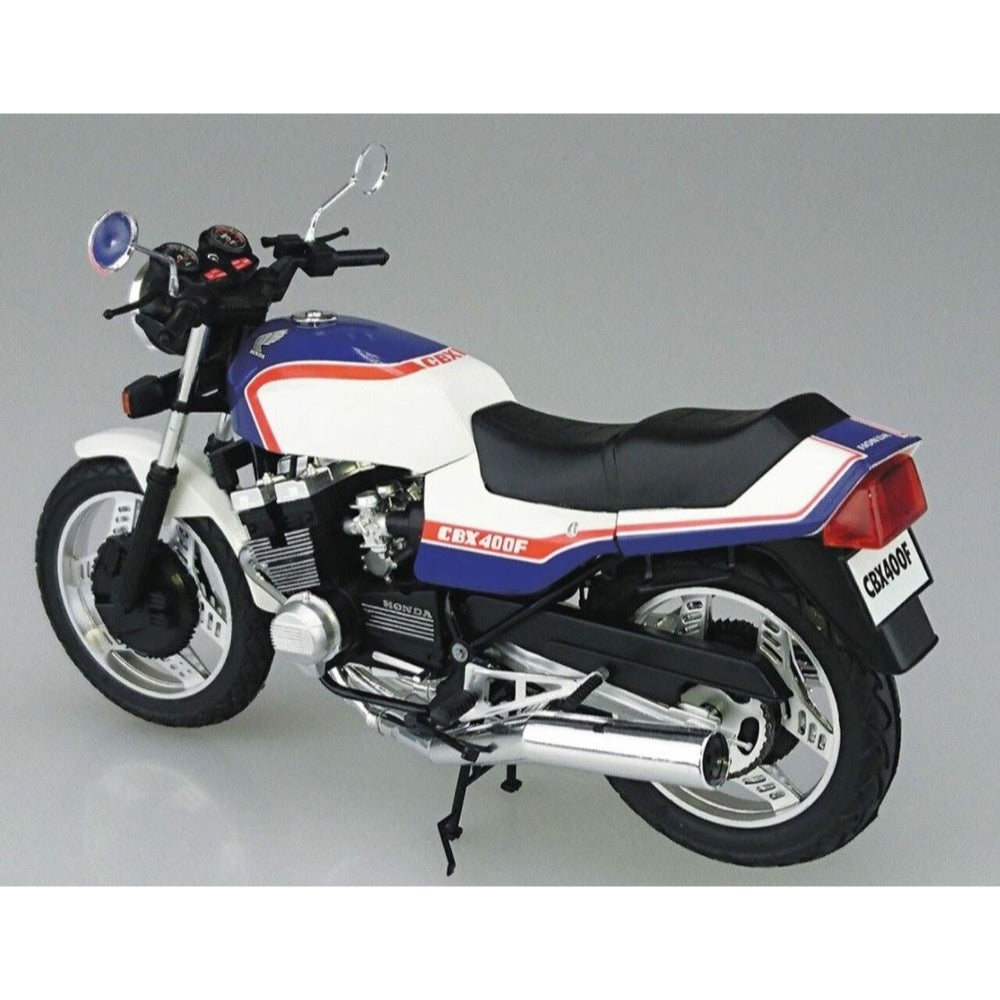 Aoshima A006342 1/12 Honda NC07 CBX400F Pearl Candy Blue / Pearl Shell White 1981