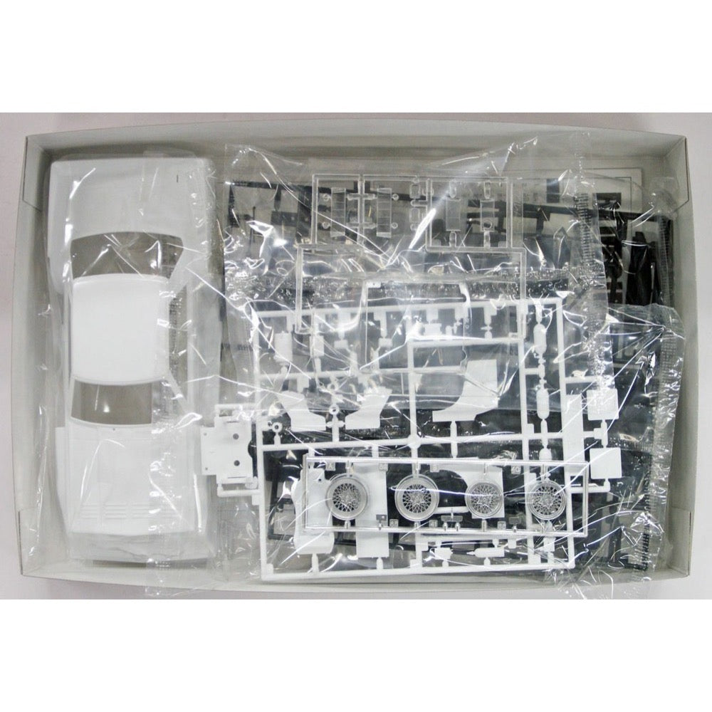 Aoshima A006364 1/24 Nissan KY910 Bluebird Super Silhouette 1983