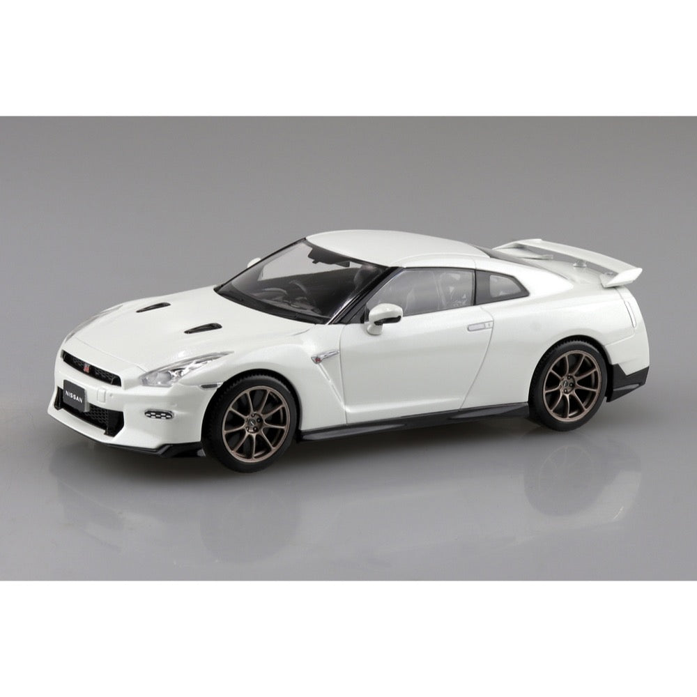 Aoshima 1/32 Snap Nissan R35 Nissan GT-R 2024 (Brilliant White Pearl)