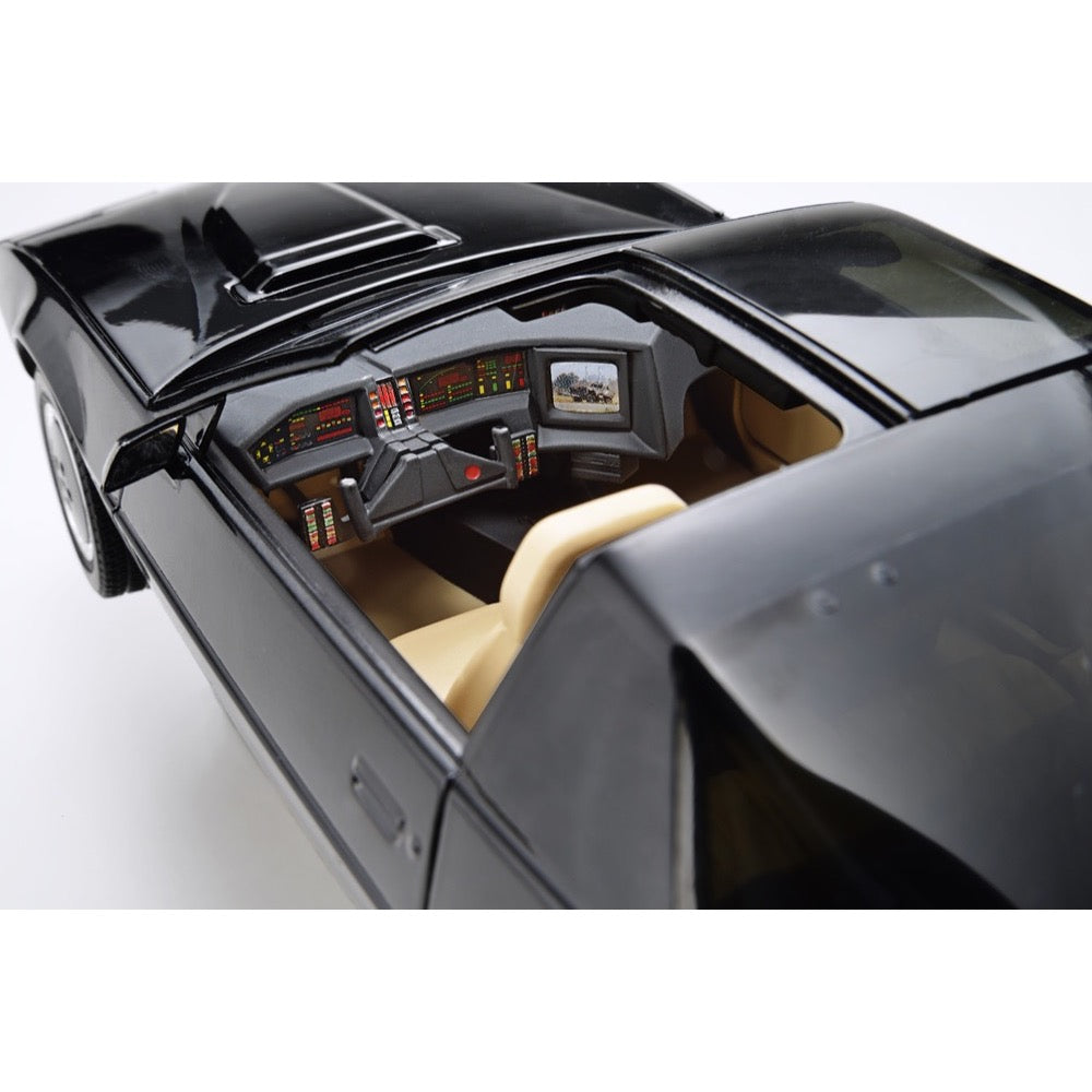 Aoshima 06561 1/24 Knight Rider Knight 2000 K.I.T.T. Season IV Scanner and Sound Unit