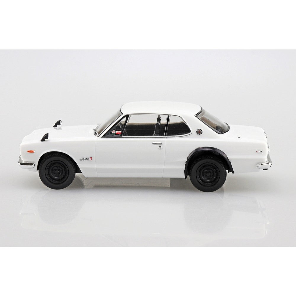 Aoshima 1/32 Snap Nissan C110 Skyline GT-R Custom (White)