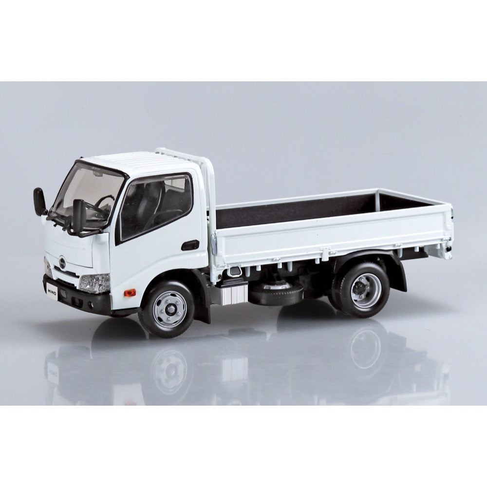 Aoshima 006722 1/32 Snap Hino Dutro Truck White
