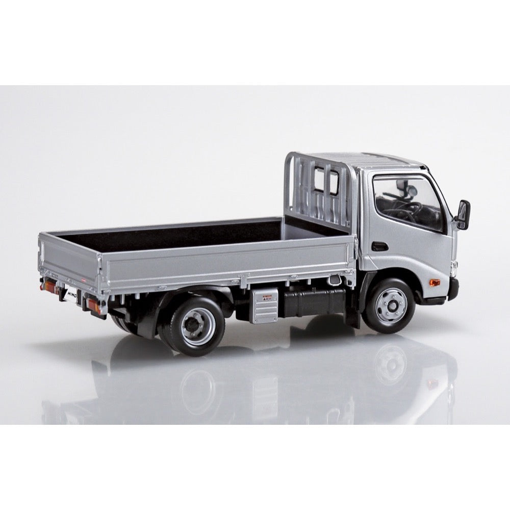 Aoshima 006724 1/32 Snap Hino Dutro Truck Silver