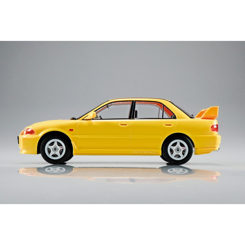 Aoshima 006779 1/24 Snap CE9A Lancer Gsr Evolution III 1995 Dandelion Yellow