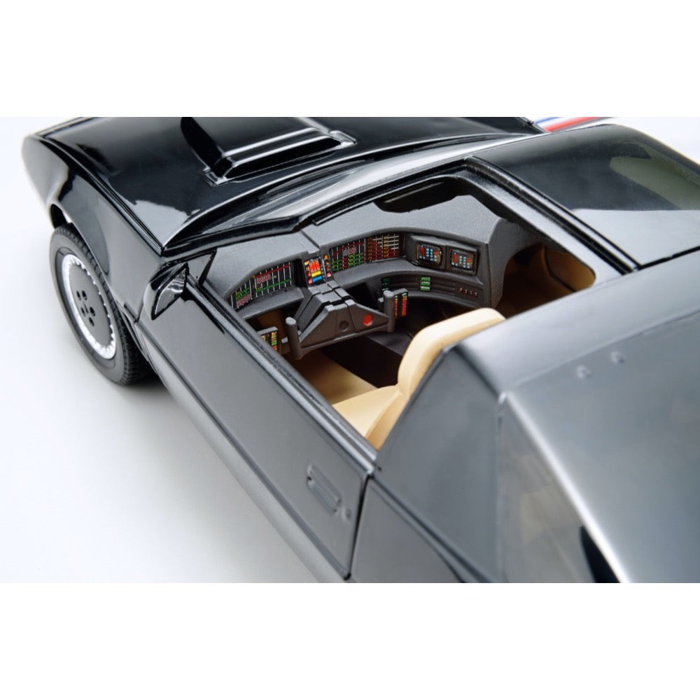 Aoshima A06560 1/24 Knight Rider Knight 2000 K.I.T.T. Season I Scanner and Sound Unit