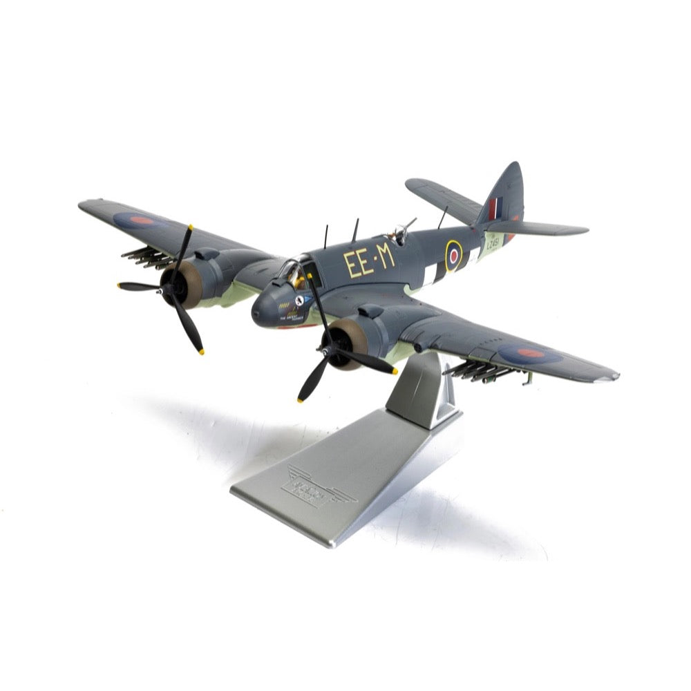 Corgi AA28604 1/72 Bristol Beaufighter TF.X, LZ451 / EE-M, 'The Ancient Mariner', Sqn/L Christison, 404sqn RCAF,October 1944