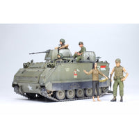 Academy 13266 1/35 M113A1 APC Vietnam 1389 (Australian Decals)