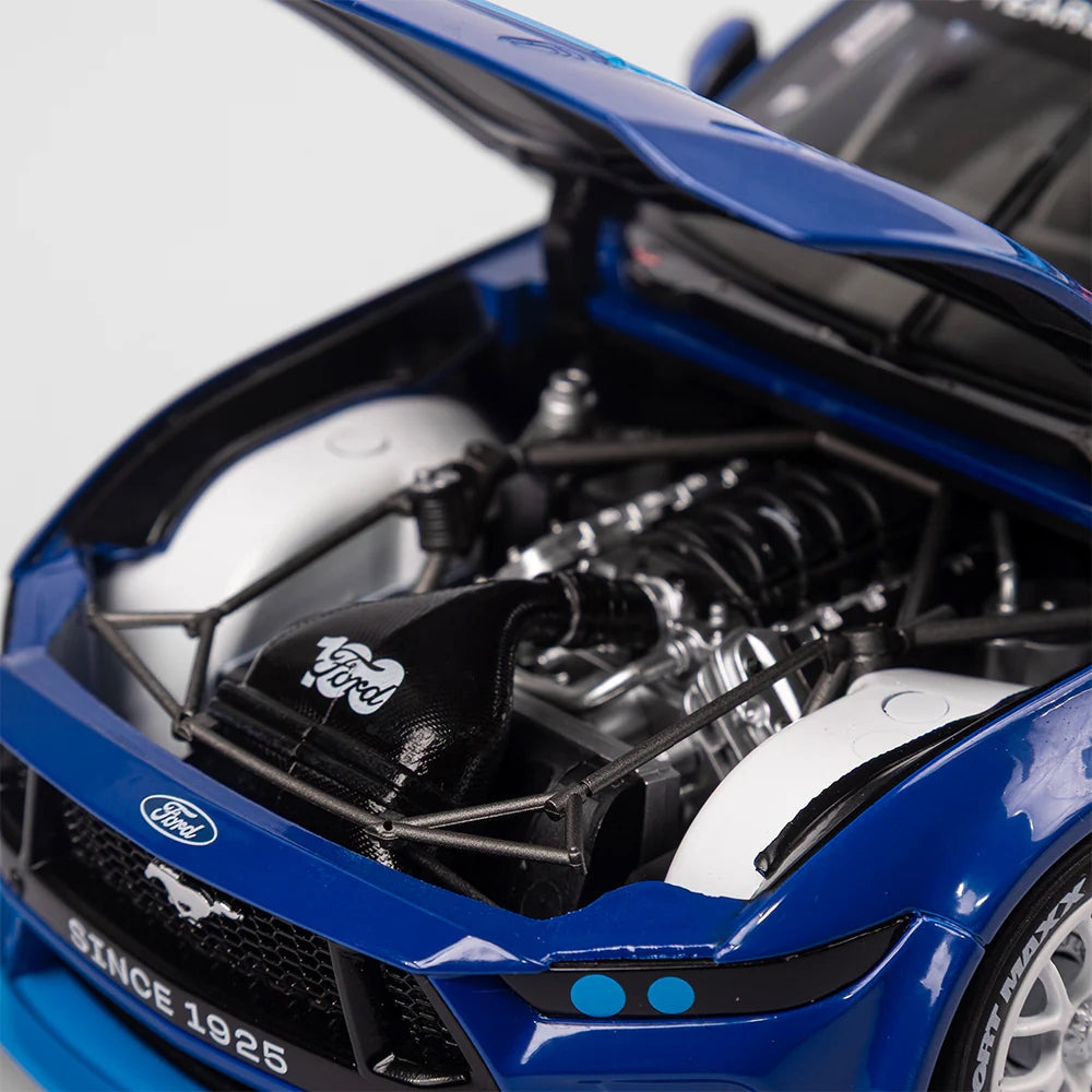 Authentic Collectables ACD18F25SE2 1/18 Ford Mustang GT No.100 Ford 100 Years in Australia (Special Edition)