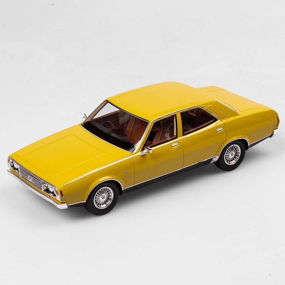 Authentic Collectables ACR18P76D 1/18 1973 Leyland P76 Super Bold as Brass