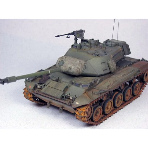 AFV 35041 1/35 M41A3 Walker Bulldog Light Tank