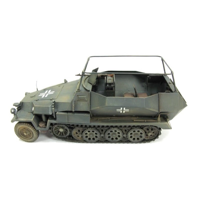 AFV 35117 1/35 German Sd.Kfz.25 Ausf.C (Command Vehcile)