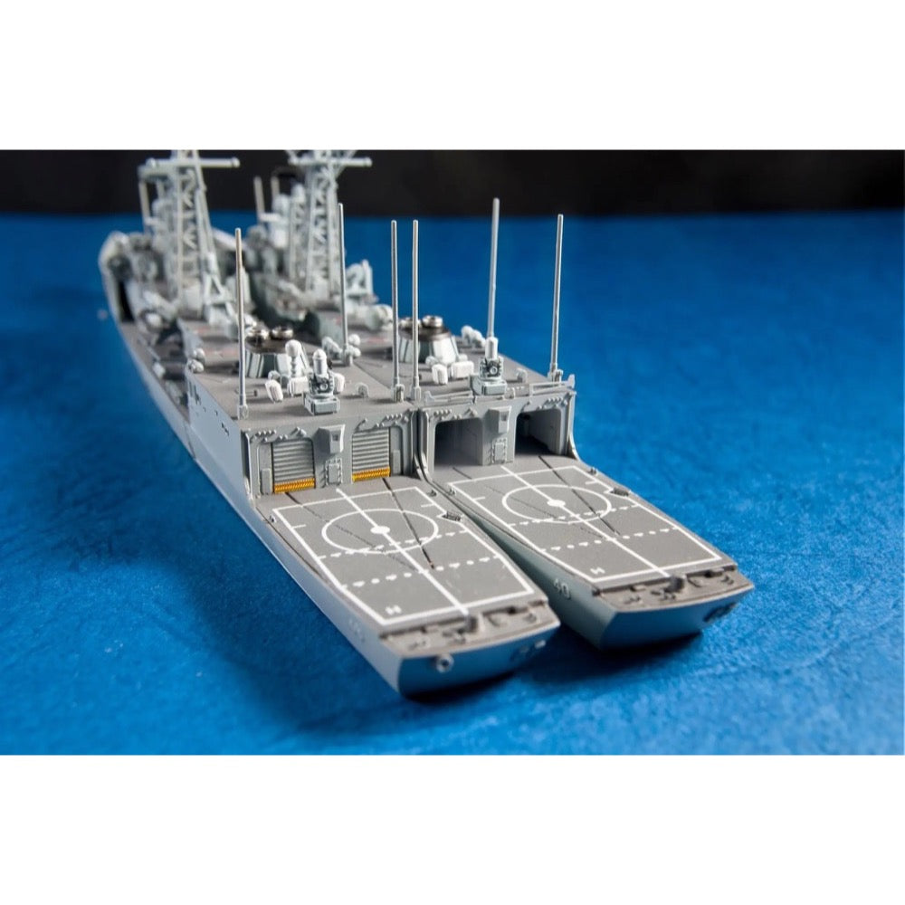 AFV Club SE70006 1/700 USS Oliver Hazard Perry Class Frigate 4716965706067
