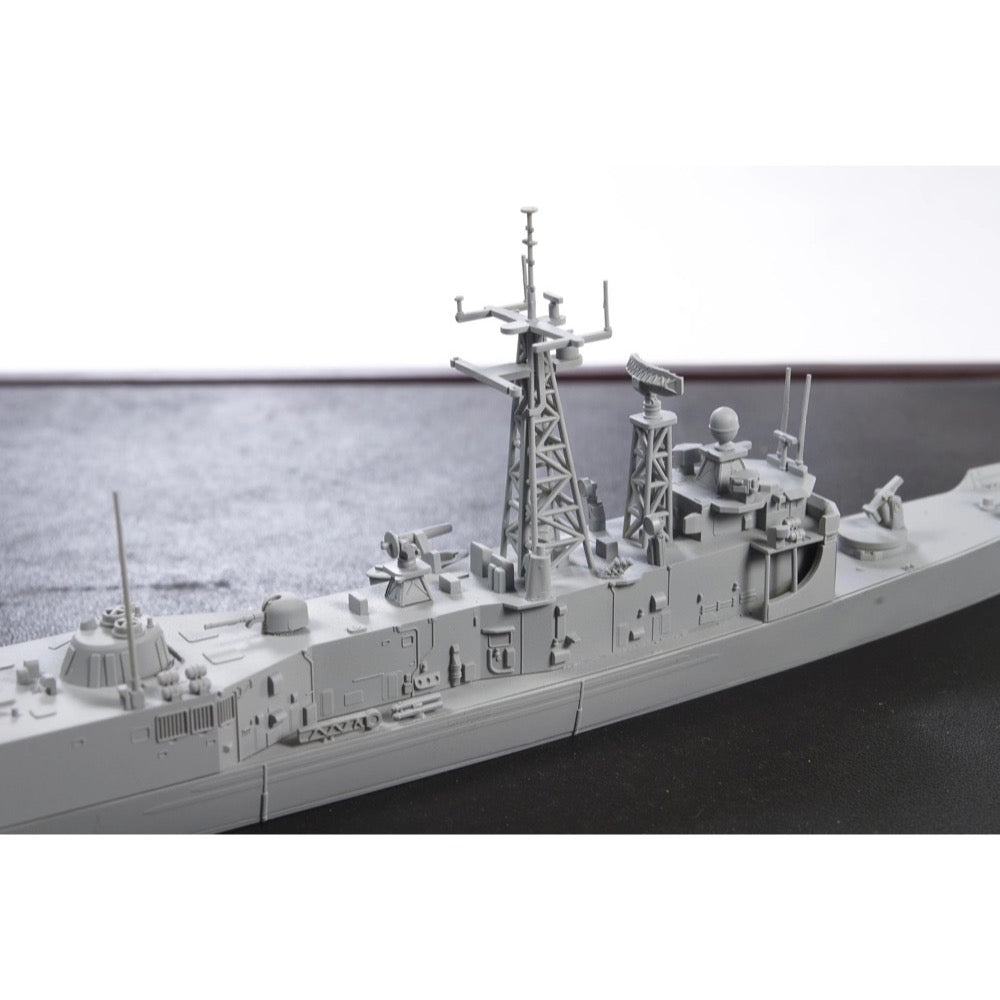 AFV Club SE70006 1/700 USS Oliver Hazard Perry Class Frigate 4716965706067