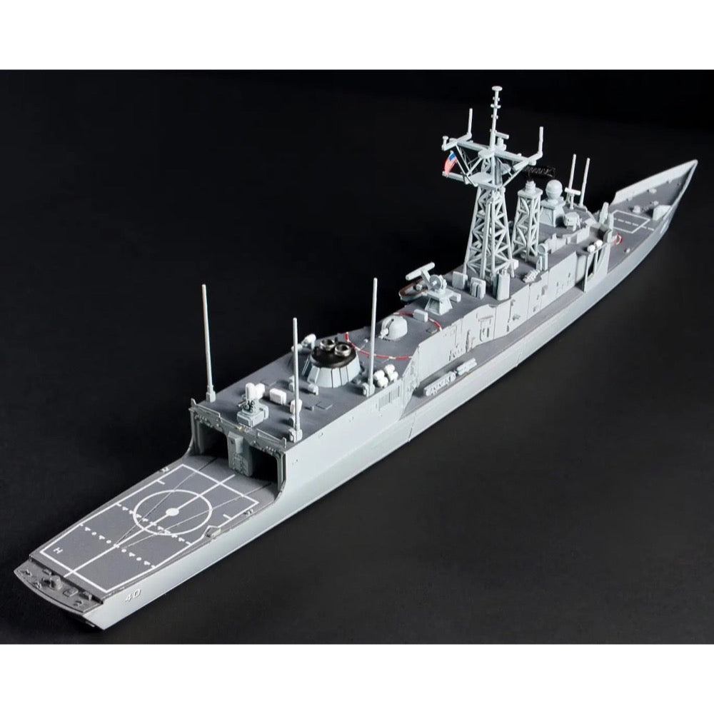 AFV Club SE70006 1/700 USS Oliver Hazard Perry Class Frigate 4716965706067