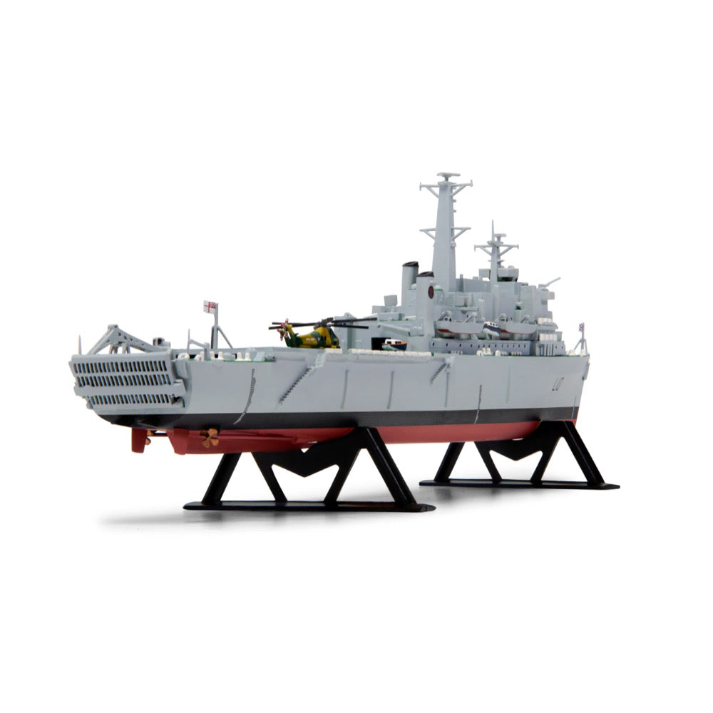 Airfix A03205V 1/600 HMS Fearless