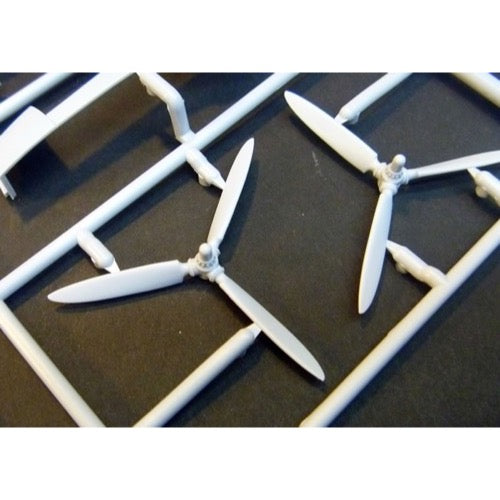 Airfix A08001 1/72 Avro Lancaster BII