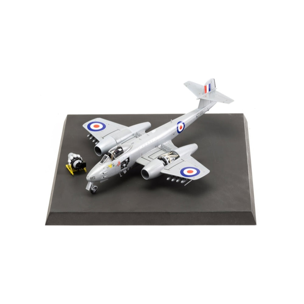 Airfix A09184 1/48 Gloster Meteor F8 Korean War