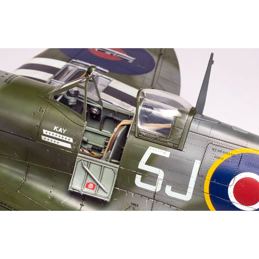Airfix A17001 1/24 Supermarine Spitfire Mk.IXc