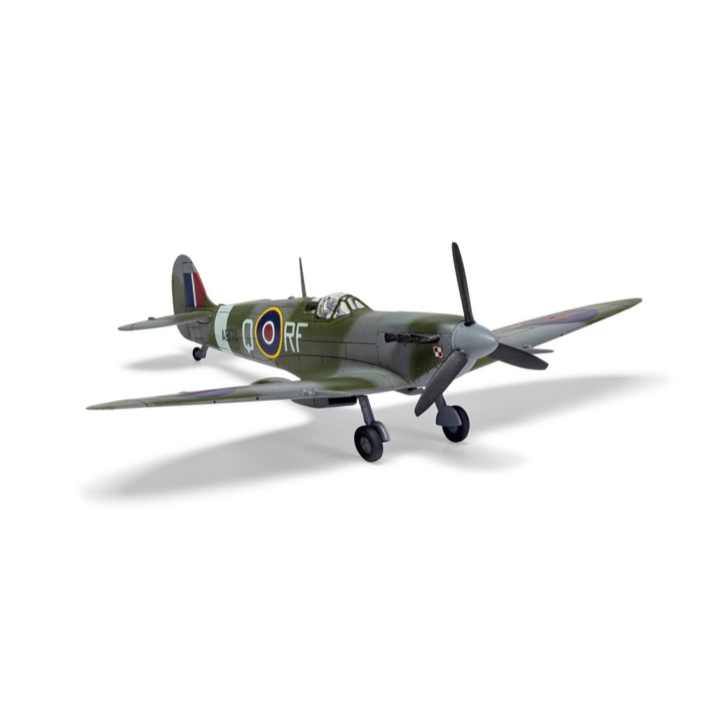 Airfix A55001 1/72 Supermarine Spitfire MkVc Starter Set
