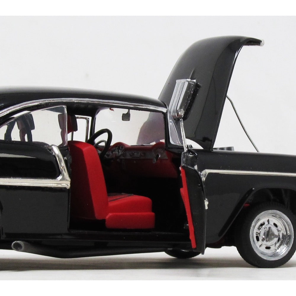 Atlantis 1/25 1955 Chevy Model Kit