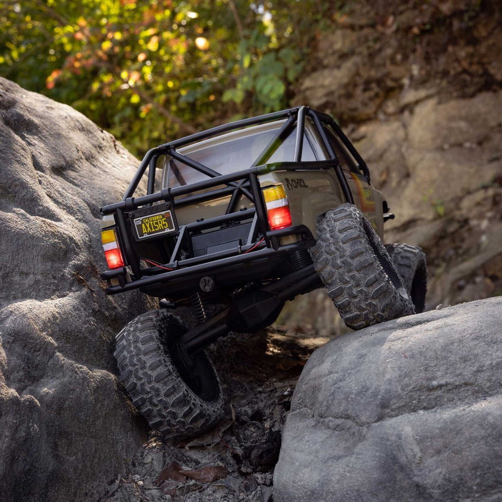 Axial SCX10 III 1987 Toyota SR5 1/10 4X4 Rock Crawler RTR Brown AXI-2062T1