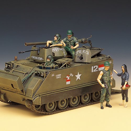Academy 13266 1/35 M113A1 APC Vietnam 1389 (Australian Decals)