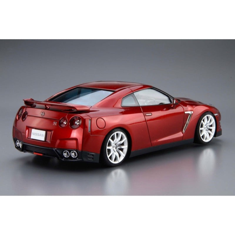 Aoshima 005857 1/24 Nissan R35 GT-R Pure Edition 2014 Plastic Model Kit 4905083058572