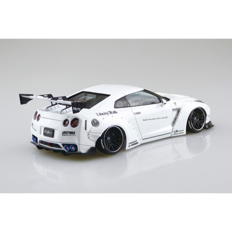 Aoshima A005590 1/24 LB Works R35 GT-R Type 1.5 | Metro Hobbies