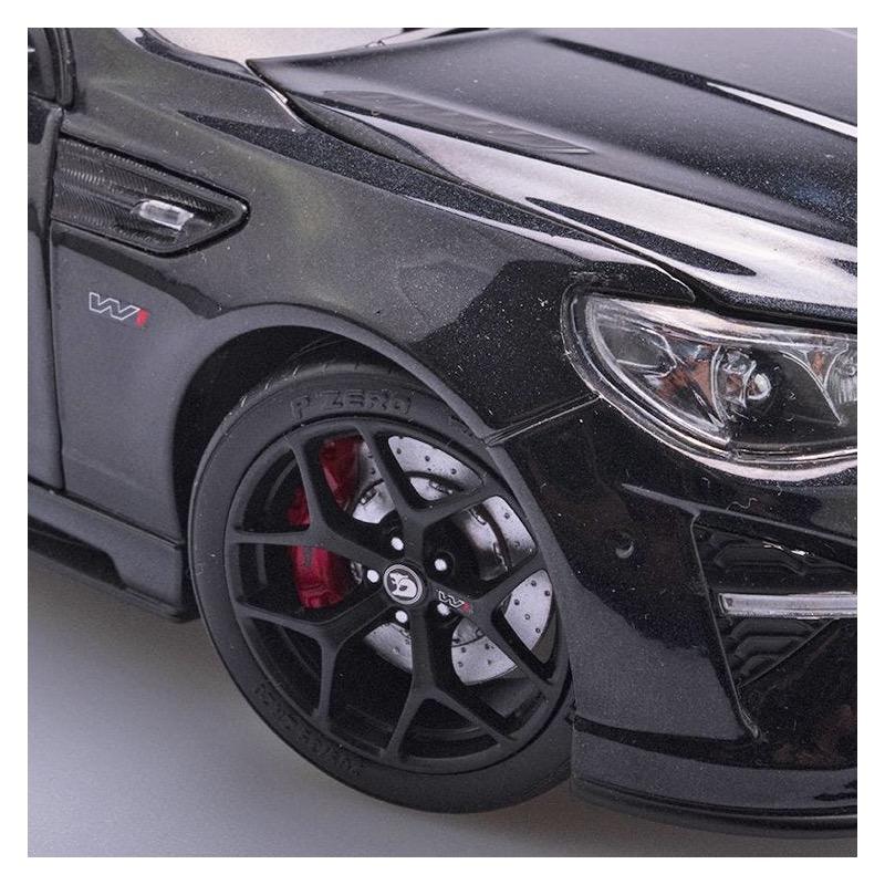 Biante B182817E 1/18 HSV GEN-F2 GTSR W1 Phantom