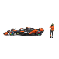 Bburago 28040N 1/24 McLaren MCL38 2024 No.4 Lando Norris with Figure