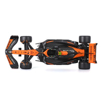 Bburago 28040N 1/24 McLaren MCL38 2024 No.4 Lando Norris with Figure