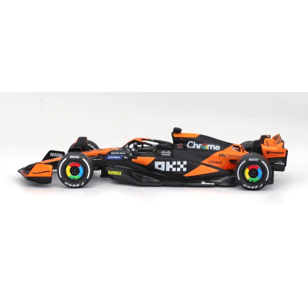 Bburago 38214P 1/43 2024 F-1 McLaren MCL 38 No.81 Piastri WB