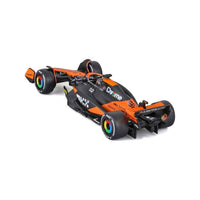 Bburago 8215P 1/43 2024 F-1 McLaren MCL 38 No.81 Piastri with Helmet