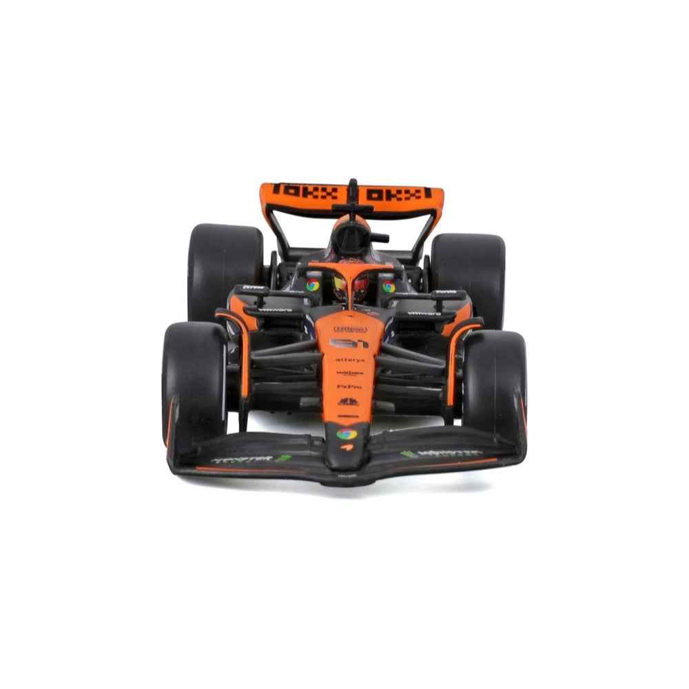 Bburago 8215P 1/43 2024 F-1 McLaren MCL 38 No.81 Piastri with Helmet