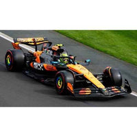 Bburago 38249N 1/43 McLaren MCL 39 No.4 Lando Norris with Helmet and Showcase